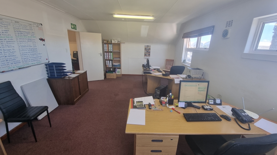 To Let commercial Property for Rent in Killarney Gardens Western Cape